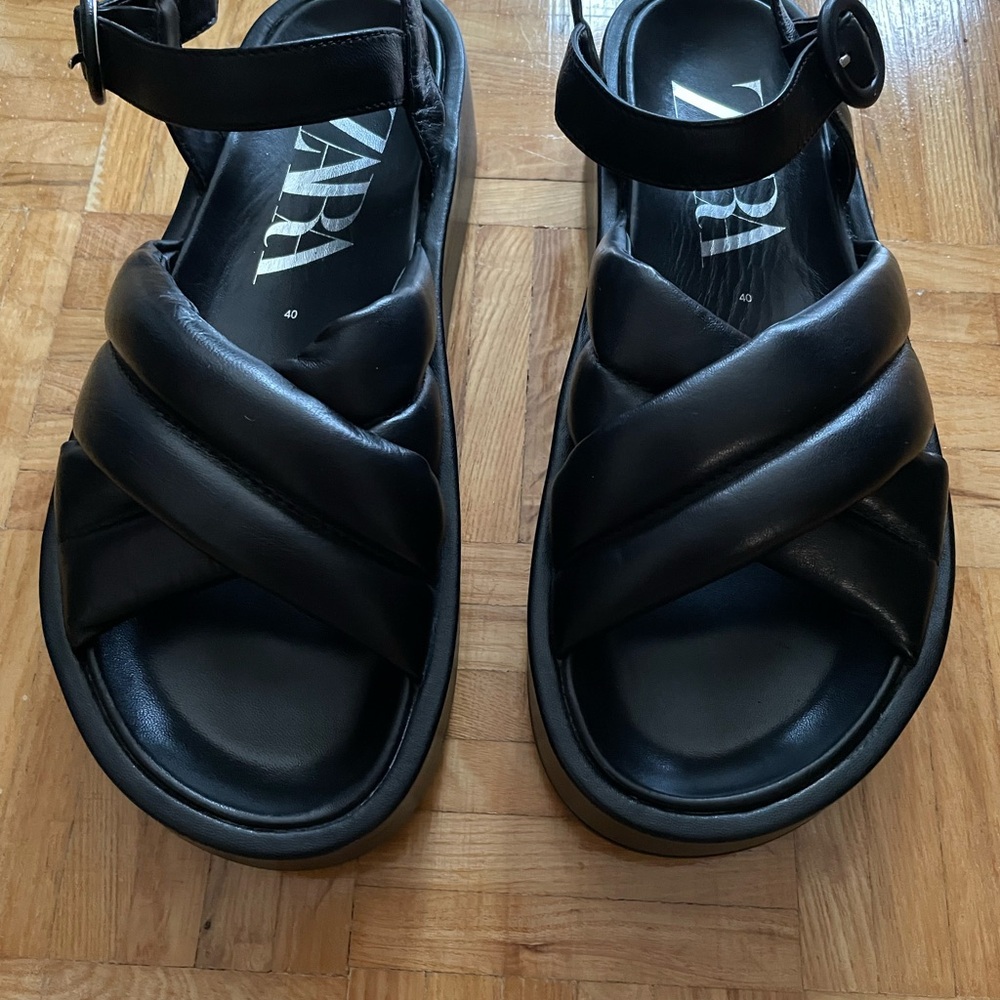 Zara Black Cross-Strap Sandals Women Size 40